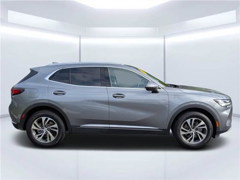 Used 2022 Buick Envision Essence w/ Technology Package I FWD image 3