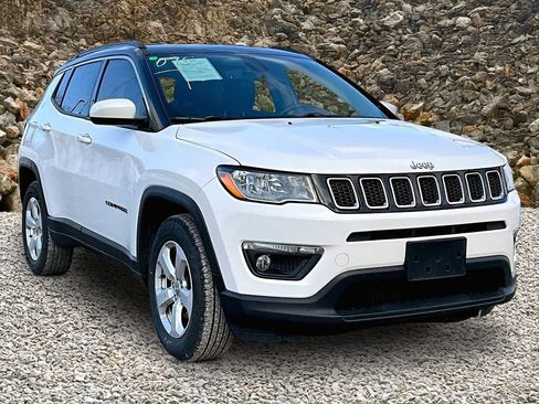 Used 2018 Jeep Compass Latitude w/ Popular Equipment Group image 10
