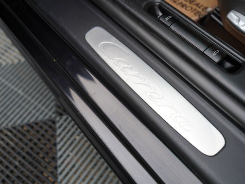 Used 2005 Porsche 911 Carrera image 24