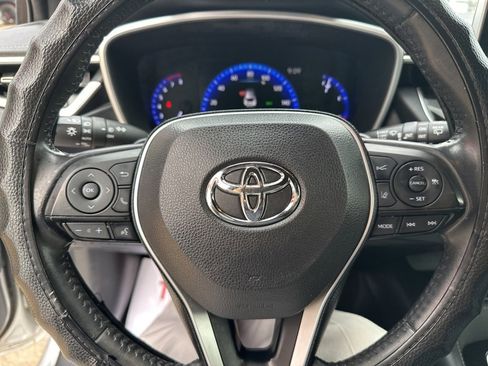Used 2019 Toyota Corolla XSE image 12