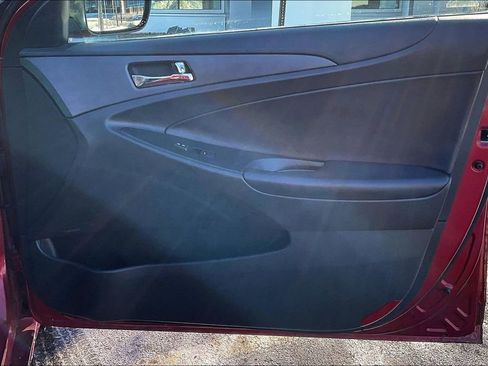 Used 2011 Hyundai Sonata SE w/ Navigation & Sunroof Pkg 4 image 27