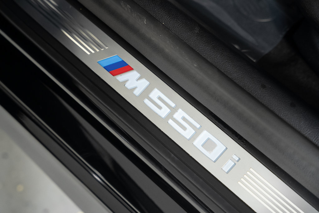 Used 2023 BMW M550i xDrive AWD/4WD image 36