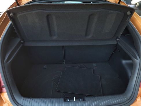 Used 2016 Hyundai Veloster Turbo image 23