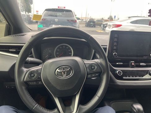 Used 2021 Toyota Corolla XSE image 7