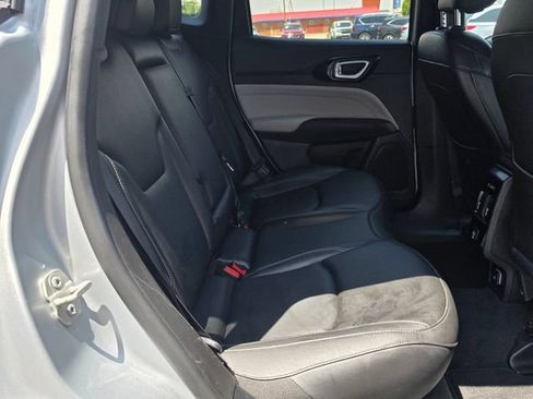 Used 2025 Jeep Compass Limited AWD/4WD image 34
