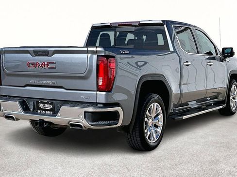 Used 2021 GMC Sierra 1500 SLT image 2