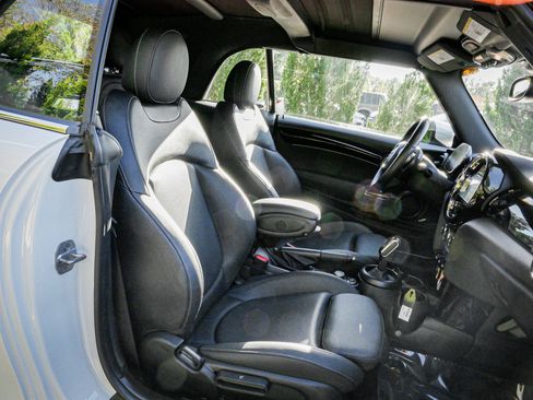 Used 2024 MINI Cooper S image 32