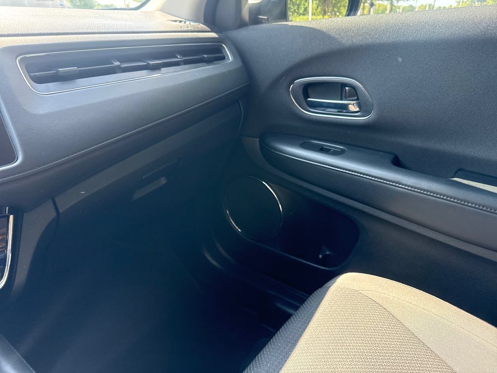 Used 2021 Honda HR-V EX image 18