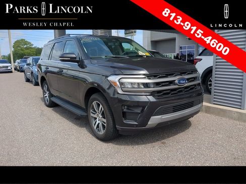 Used 2024 Ford Expedition XLT RWD image 2