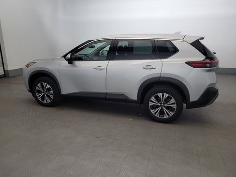 Used 2021 Nissan Rogue SV AWD/4WD image 3
