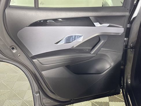 New 2026 Volkswagen Tiguan SE image 19