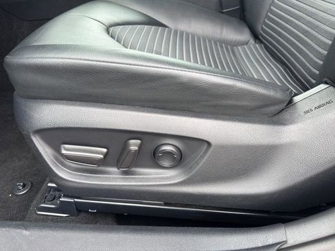 Used 2024 Toyota Camry SE FWD image 11