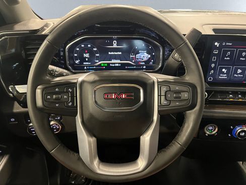 Used 2024 GMC Sierra 1500 Elevation AWD/4WD image 17