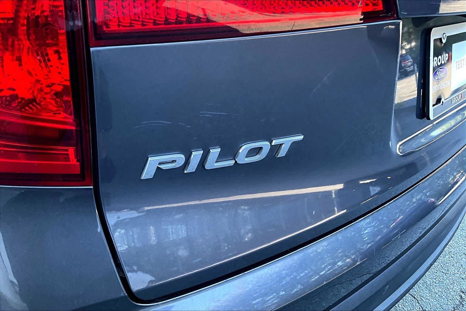 Used 2018 Honda Pilot Touring image 31