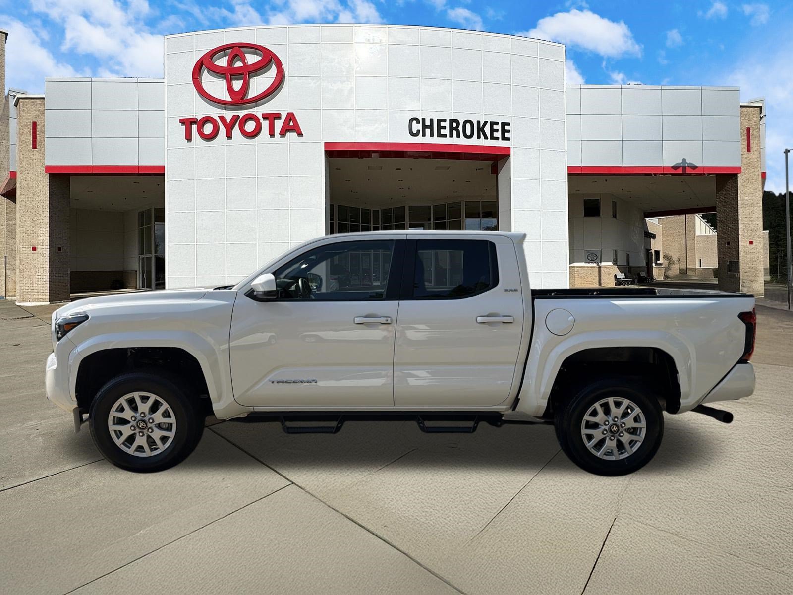 Used 2024 Toyota Tacoma SR5 RWD image 8