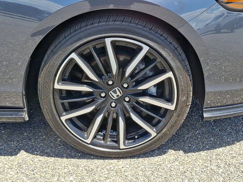 Used 2024 Honda Accord Touring image 8