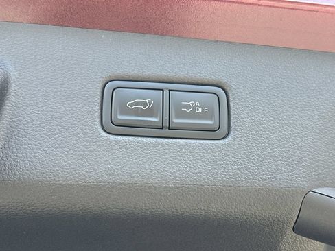 Certified 2026 Kia Carnival EX FWD image 7