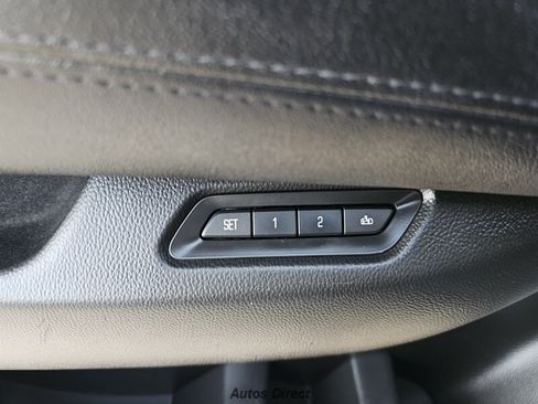Used 2015 Cadillac Escalade Luxury AWD/4WD image 39