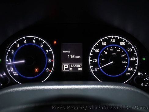 Used 2011 INFINITI G37 x Sedan w/ Premium Pkg image 19