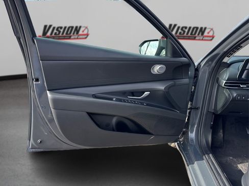 New 2026 Hyundai Elantra SE image 16