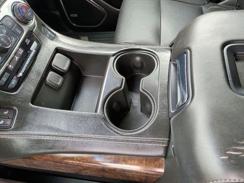 Used 2017 Chevrolet Tahoe LT image 30