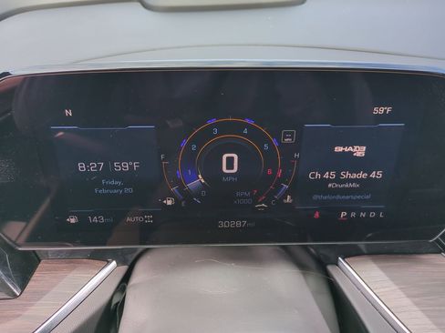 Certified 2025 Chevrolet Suburban Z71 image 11