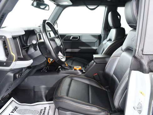 Used 2022 Ford Bronco Badlands w/ Sasquatch Package AWD/4WD image 6