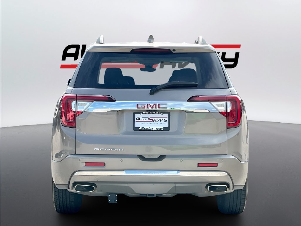 Used 2023 GMC Acadia Denali w/ Denali Technology Package FWD image 6