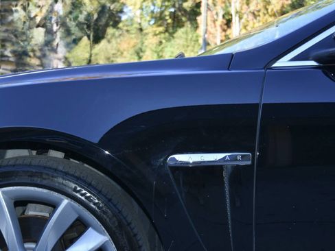 Used 2013 Jaguar XF 3.0 image 9