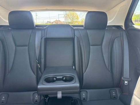 Used 2023 Buick Envision Essence w/ Sport Touring Package AWD/4WD image 24