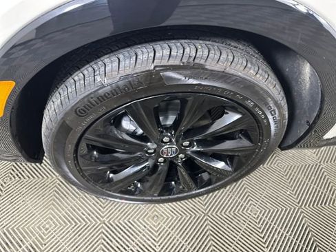 Used 2026 Buick Envista Sport Touring w/ Studio Series image 10