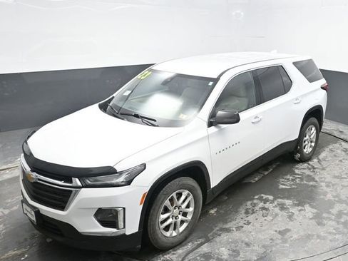 Used 2023 Chevrolet Traverse LS image 26