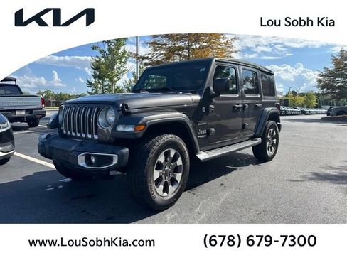Used 2018 Jeep Wrangler Unlimited Sahara AWD/4WD image 1