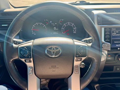 Used 2024 Toyota 4Runner SR5 image 27