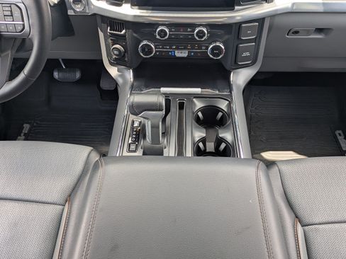 Used 2025 Ford F150 Lariat AWD/4WD image 19