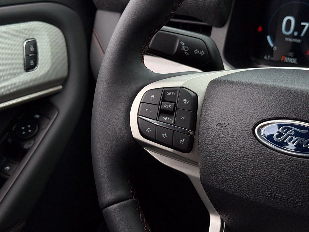 New 2027 Ford Explorer Active w/ Active Comfort Package AWD/4WD image 9