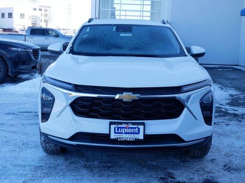 New 2026 Chevrolet Trax LT w/ Driver Confidence Package image 10