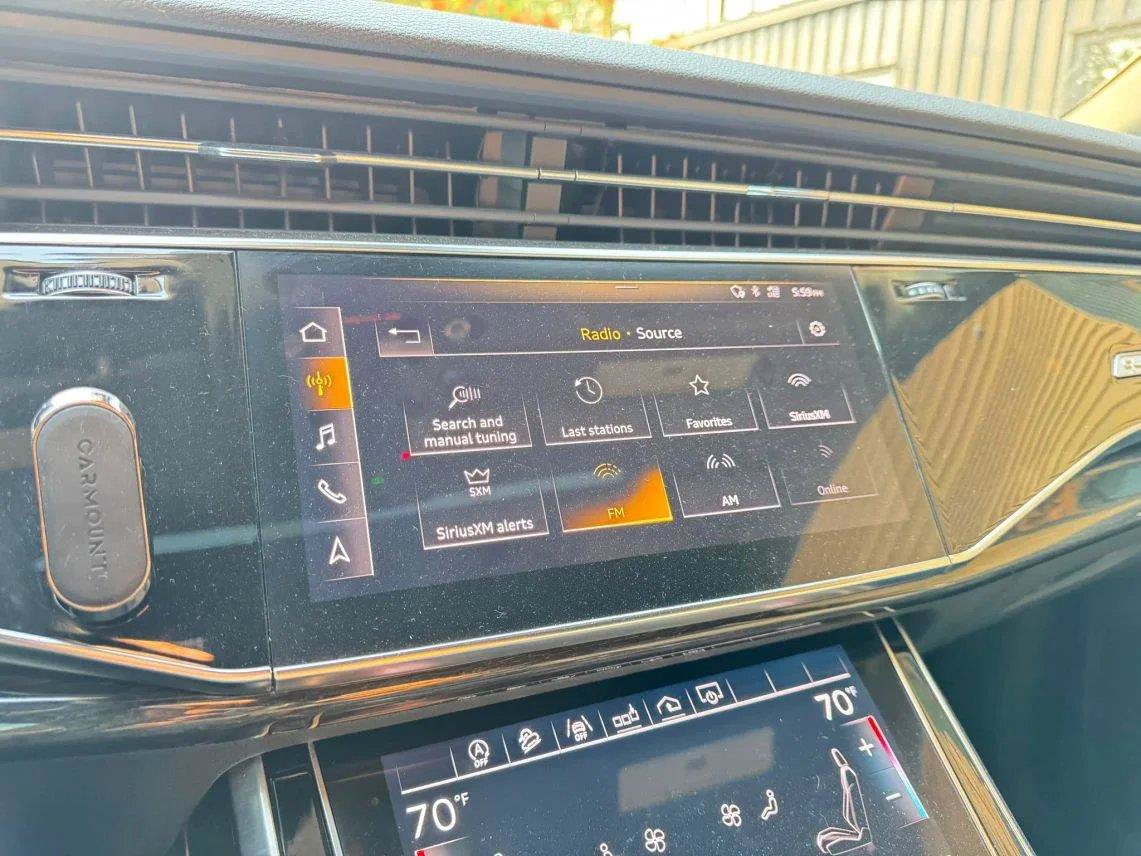 Used 2019 Audi Q8 Premium Plus w/ Premium Plus AWD/4WD image 15