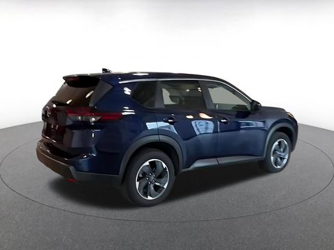Used 2025 Nissan Rogue SV FWD image 14