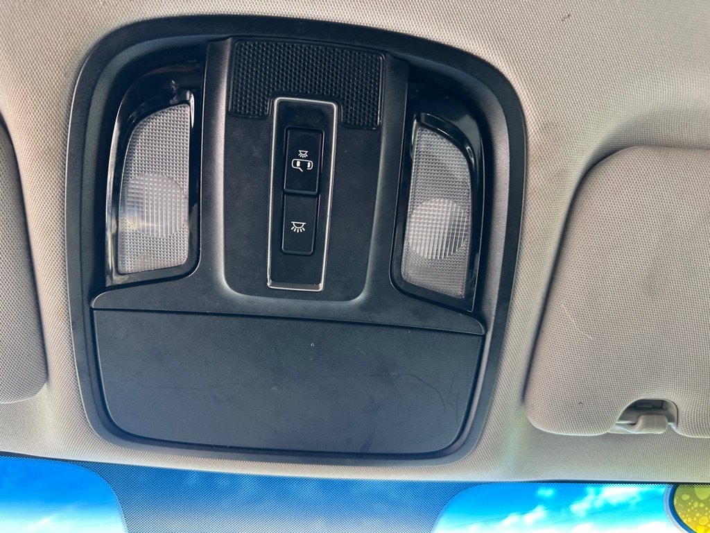 Used 2017 Kia Sorento AWD image 19