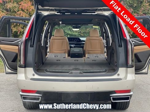 Used 2021 Cadillac Escalade Premium Luxury w/ LPO, Illumination Package image 47