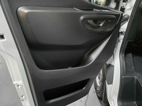 Used 2025 Mercedes-Benz Sprinter 2500 image 22