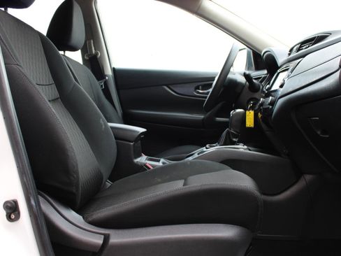 Used 2018 Nissan Rogue S image 43