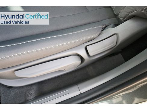 Certified 2025 Hyundai Elantra Sport image 30