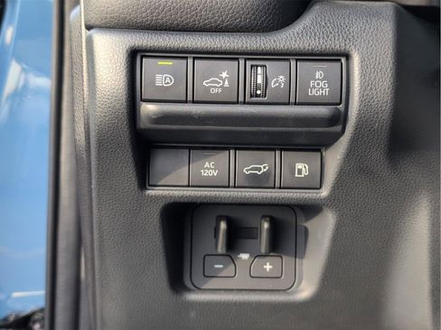 Used 2024 Toyota Land Cruiser image 29