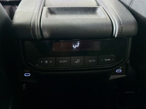 Used 2025 Toyota Grand Highlander FWD image 25