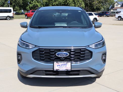 Used 2025 Ford Escape ST-Line Elite w/ Tech Pack #2 image 3