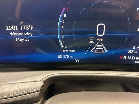 Used 2024 Cadillac XT4 Premium Luxury AWD/4WD image 17