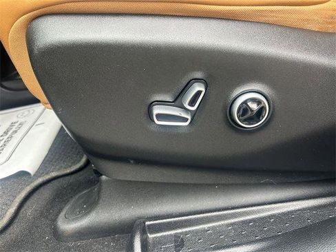 Used 2021 Chrysler Pacifica Pinnacle image 13