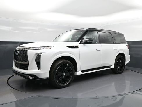 New 2026 INFINITI QX80 4WD image 3